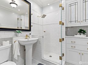 615 Boren Avenue 27, Seattle WA 98104