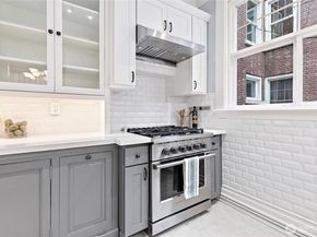 615 Boren Avenue 27, Seattle WA 98104