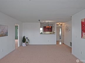 22472 SE Highland Circle 2367, Issaquah WA 98029