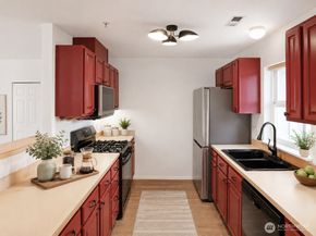 22472 SE Highland Circle 2367, Issaquah WA 98029