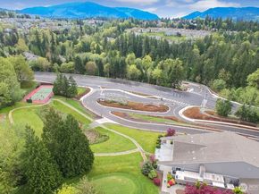 22472 SE Highland Circle 2367, Issaquah WA 98029