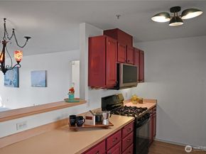 22472 SE Highland Circle 2367, Issaquah WA 98029