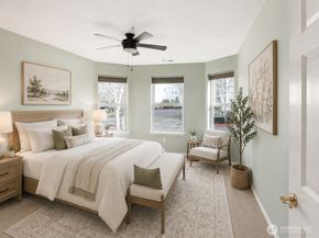 22472 SE Highland Circle 2367, Issaquah WA 98029