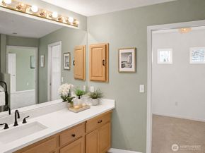 22472 SE Highland Circle 2367, Issaquah WA 98029