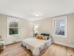 10230 62nd Avenue S, Seattle WA 98178