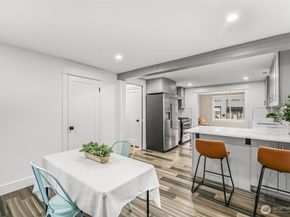 10230 62nd Avenue S, Seattle WA 98178