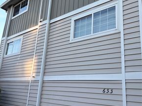 633 NW 85th Street 102, Seattle WA 98117