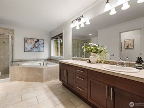 23671 NE 15th Place, Sammamish WA 98074