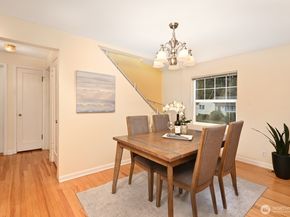 8222 38th Avenue NE, Seattle WA 98115