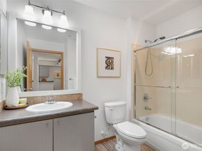 1125 E Olive Street 504, Seattle WA 98122