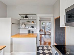 827 NW 61st Street, Seattle WA 98107