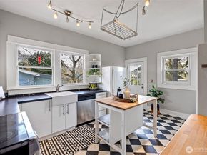 827 NW 61st Street, Seattle WA 98107