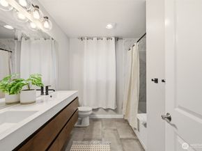 1421 72nd Avenue SE, Lake Stevens WA 98258