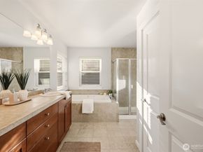 1421 72nd Avenue SE, Lake Stevens WA 98258