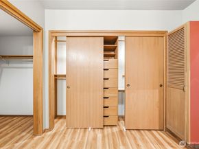 620 W Mercer Place 2B, Seattle WA 98119