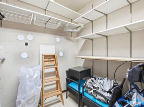 620 W Mercer Place 2B, Seattle WA 98119