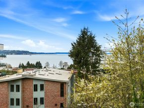 620 W Mercer Place 2B, Seattle WA 98119