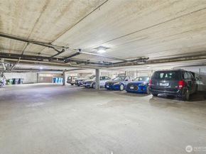 620 W Mercer Place 2B, Seattle WA 98119