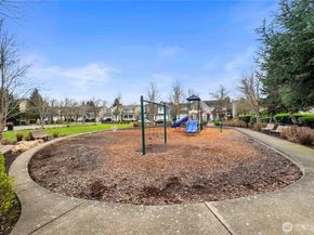 1346 32nd Place NE, Auburn WA 98002