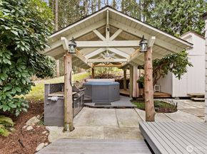 7643 129th Avenue SE, Newcastle WA 98056