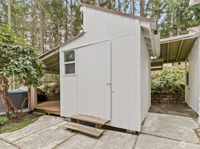 7643 129th Avenue SE, Newcastle WA 98056