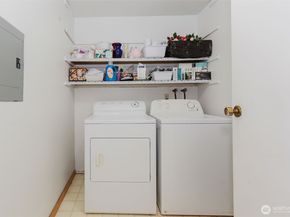 3570 Narrows View Lane 104, Bremerton WA 98310