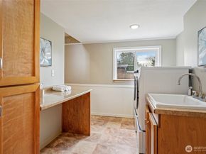 6406 233rd Place SW, Mountlake Terrace WA 98043