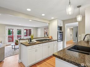 6406 233rd Place SW, Mountlake Terrace WA 98043