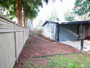 35030 19th Avenue SW, Federal Way WA 98023