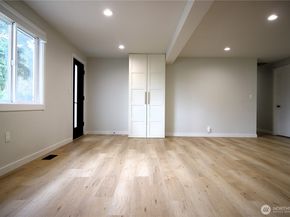 35030 19th Avenue SW, Federal Way WA 98023