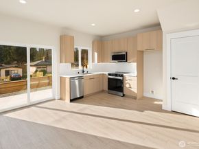 908 S 138th Street, Burien WA 98168