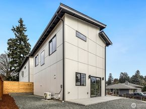 908 S 138th Street, Burien WA 98168