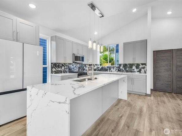 8610 42nd Avenue S, Seattle WA 98118