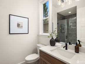 10468 NE 113th Place, Kirkland WA 98033