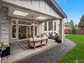 10468 NE 113th Place, Kirkland WA 98033