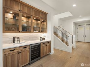 10468 NE 113th Place, Kirkland WA 98033