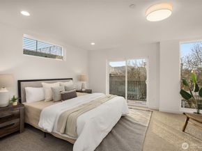 914 B 15th Avenue, Seattle WA 98122