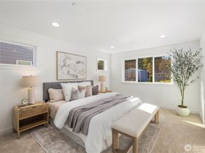 721 211th Place SE, Bothell WA 98021