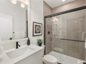 721 211th Place SE, Bothell WA 98021