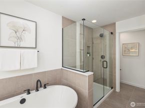 721 211th Place SE, Bothell WA 98021