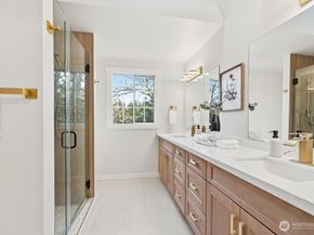 1526 7th Street, Kirkland WA 98033