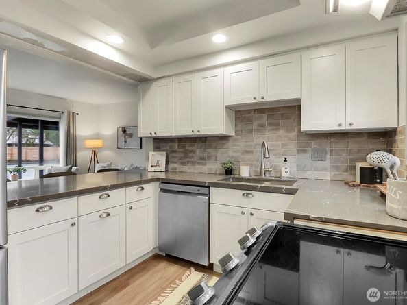 1021 Walnut Street, Edmonds WA 98020