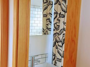 2040 Westlake Avenue N 17, Seattle WA 98109