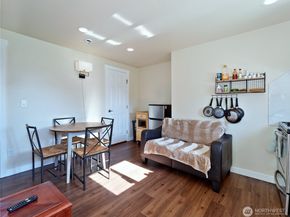 6105 S 124th St, Seattle WA 98178