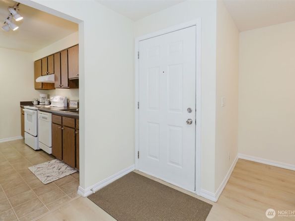 1775 W Sunn Fjord Lane A10, Bremerton WA 98312