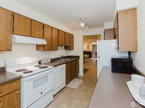 1775 W Sunn Fjord Lane A10, Bremerton WA 98312