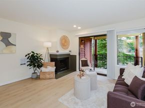 1775 W Sunn Fjord Lane A10, Bremerton WA 98312