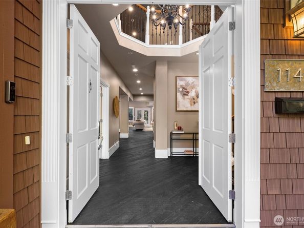 1147 Federal Avenue E, Seattle WA 98102