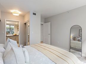 2929 1st Avenue 219, Seattle WA 98121