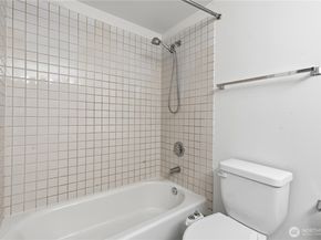 701 Galer St 609, Seattle WA 98109